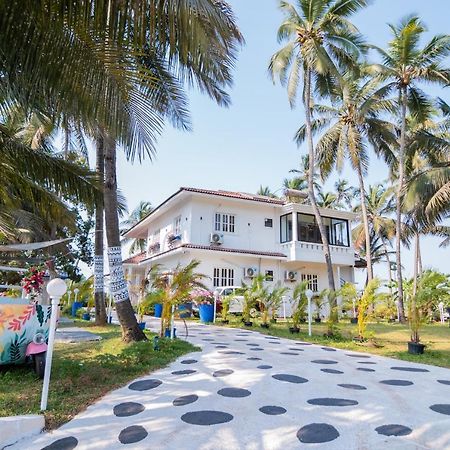 White House In Goa, Truly Amazing Experience Bed & Breakfast Saligao Luaran gambar