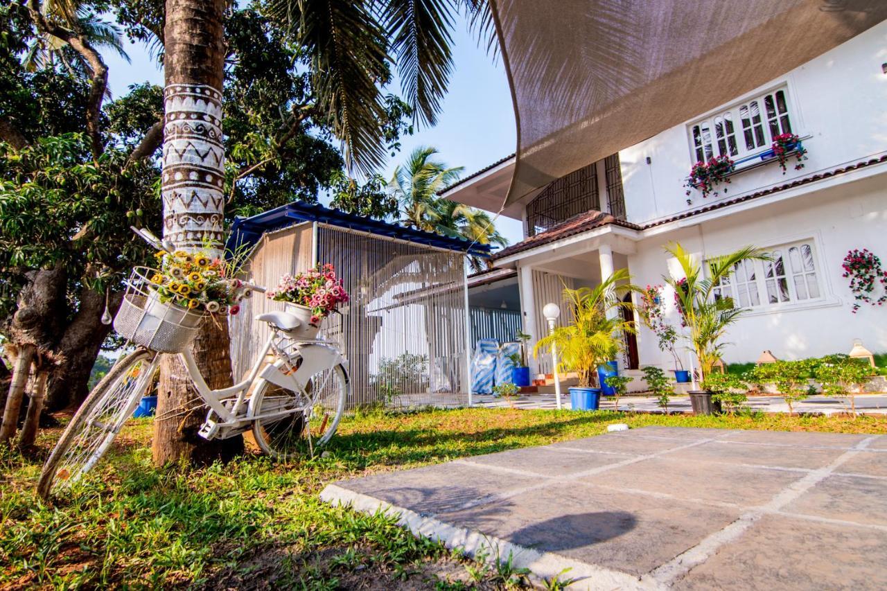 White House In Goa, Truly Amazing Experience Bed & Breakfast Saligao Luaran gambar