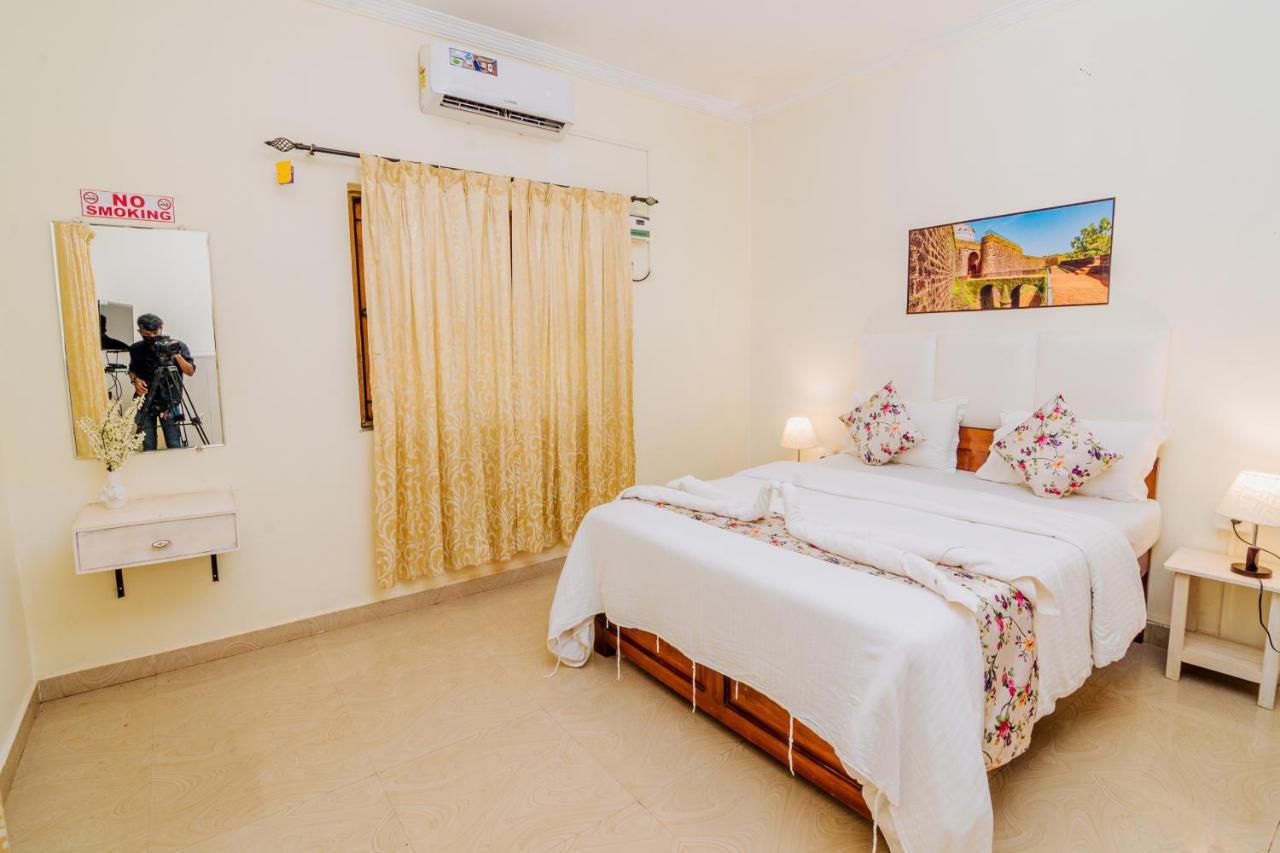 White House In Goa, Truly Amazing Experience Bed & Breakfast Saligao Luaran gambar